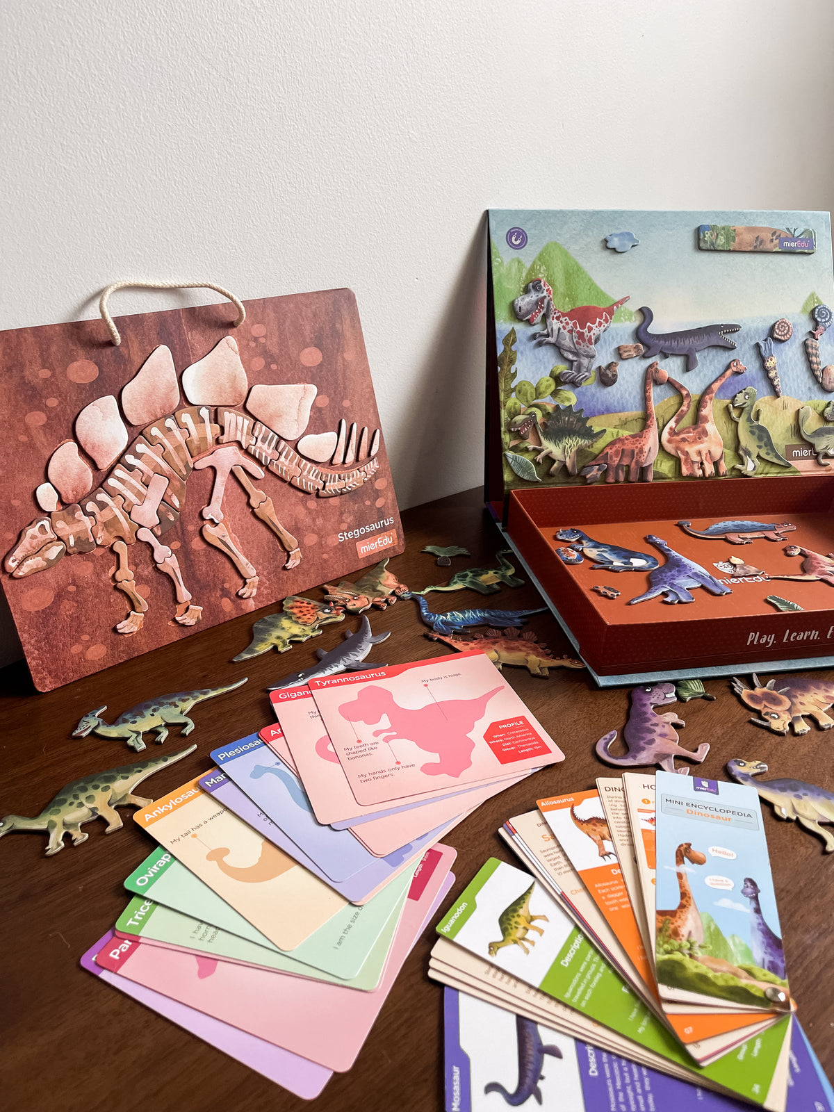 Todo Sobre los Dinosaurios - Rompecabezas Magnético
