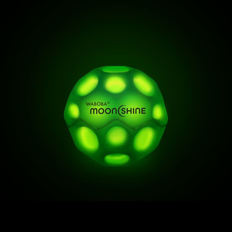 Pelota Moonshine